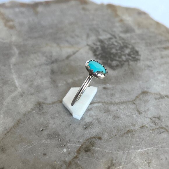 VTG Sterling Silver 925 Tiny Sawtooth Bezel Set Turquoise Baby Child Ring Sz 1 - Picture 2 of 16